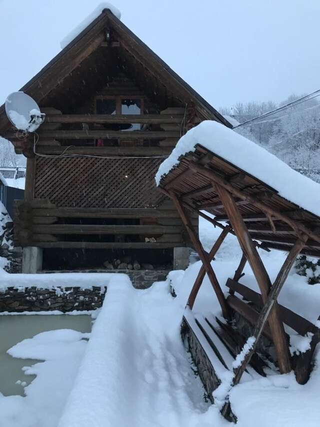 Дома для отпуска Wooden House Межгорье-26